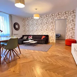 https://exclusive-apartment-center.vienna-besthotels.com