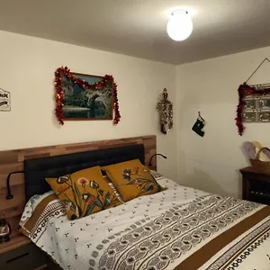 le-rochecolombe.hotels-rhonealpes.com/