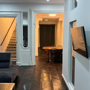 https://luxurious-apartments-in-the-centre-of.vienna-besthotels.com